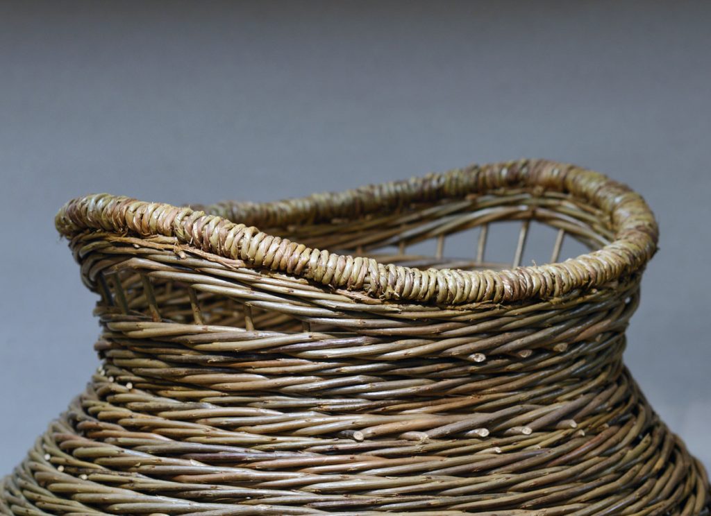 kurvmaker, kurvmakerlærling, pilefletting, pilfletting, kurvmakerskolen, kurvfletting, silja levin, lars levin, skovstuen pil, kurver, levende pil, basket making, basketmaker, willoweaver, willow